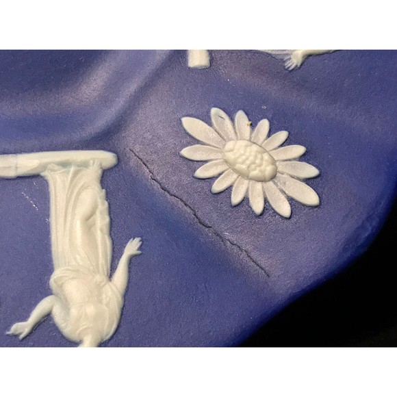 Antique 1878 Wedgwood Cobalt Blue Jasperware Large Plate Sacrifice Figures - Picture 5 of 7